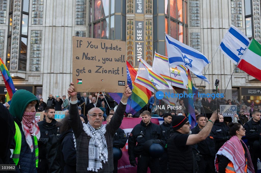 BERLIN, GERMANY, OCTOBER 10, 2026: Pro-Palestinian demonstrators march through Berlin calling for Palestinian rights and an end to the Israeli occupation. Supporters of Israel were also present as the demonstration moved through the German capital. Photo by Somaya Abdelrahman / JNA Press. (Photo by Somaya Abdelrahman/JNA Press via Nexpher Images)