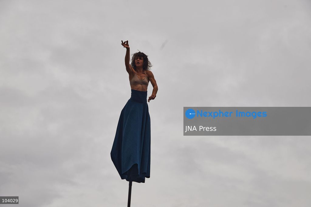 MEXICO CITY, MEXICO, OCTOBER 10, 2026: Performers from French company Gratte Ciel present "RoZeo," an acrobatic and musical performance, during the National Autonomous University of Mexico (UNAM) Cultural Festival in Mexico City. The outdoor production features performers suspended on tall flexible poles, combining movement, acrobatics and music as part of the university's cultural program. Photo by Juan Perez / JNA Press. (Photo by Juan Perez Puente/JNA Press via Nexpher Images)