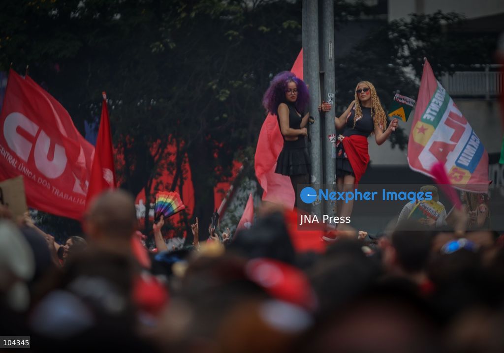 SAO PAULO, BRAZIL, OCTOBER 11, 2026: Students and supporters of Brazilian President Luiz Inacio Lula da Silva demonstrate on Avenida Paulista in Sao Paulo against presidential candidate Flavio Bolsonaro and in support of Lula's re-election. The rally comes ahead of the presidential runoff between Lula and Bolsonaro scheduled for October 25. Photo by Felioe Iruata / JNA Press. (Photo by Felipe iruatã/JNA Press via Nexpher Images)