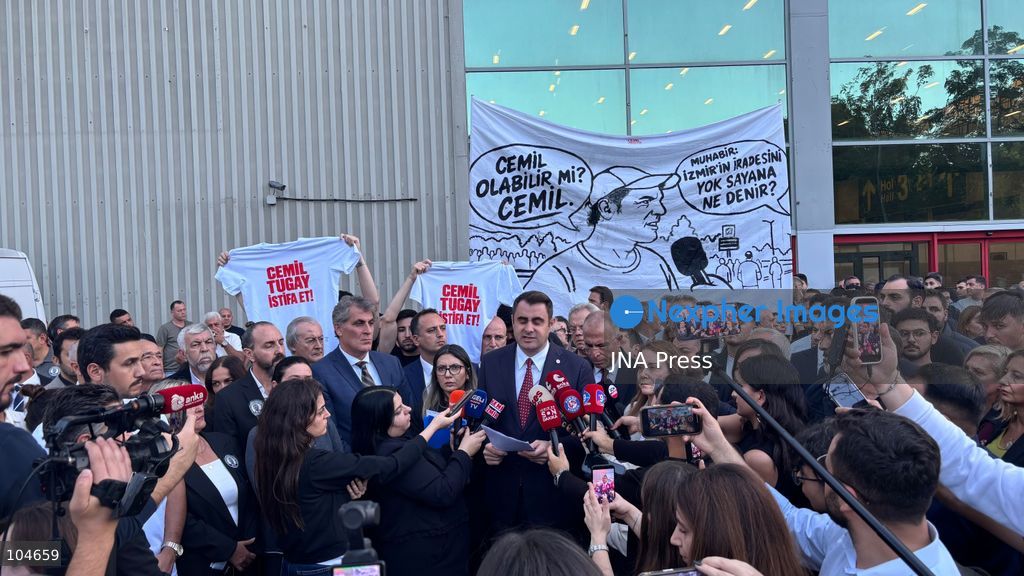 IZMIR, TURKIYE, OCTOBER 12, 2026: Council members gather at the Izmir Metropolitan Municipality council chamber in Kulturpark. The session is postponed until October 15 after a boycott by New Party and Republican People's Party (CHP) councillors leaves the council without a quorum. The boycott protests Mayor Cemil Tugay's move to the ruling Justice and Development Party (AKP). Photo by Turgay Kilic / JNA Press. (Photo by Turgay Kilic/JNA Press via Nexpher Images)