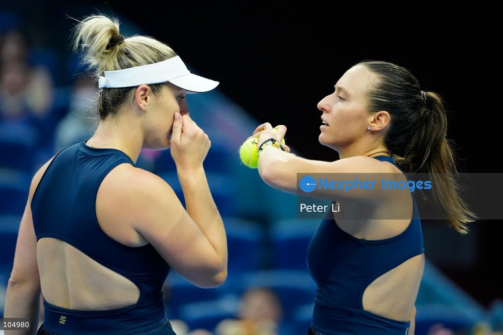 Gabriela Dabrowski of Canada and Luisa Stefani of Brazil defeated Zhang Shuai of China and Katerina Siniakova of the Czech Republic 2-0 in the women's doubles final at the Diamond Court of the National Tennis Center in Beijing, China, on October 11, 2026. Stefani (R) and Dabrowski are seen discussing their serving tactics. (Photo by Peter Li/Nexpher Images)