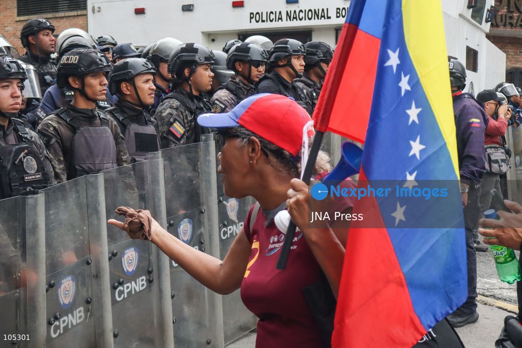 CARACAS, VENEZUELA, OCTOBER 13, 2026: Healthcare workers, teachers and university staff march in central Caracas to demand higher wages and improved working conditions. The demonstration sets out from the Sagrado Corazon de Jesus area towards Miraflores Palace amid concerns over declining purchasing power. Photo by Mario Flores / JNA Press. (Photo by Mario Flores/JNA Press via Nexpher Images)