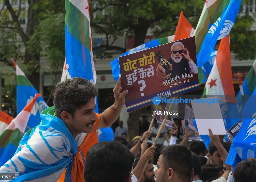 NEW DELHI, INDIA, OCTOBER 12, 2026: Congress leaders Rahul Gandhi and Priyanka Gandhi Vadra take part in a protest march from Barakhamba Road towards the Supreme Court in New Delhi, demanding the resignation of Chief Election Commissioner Gyanesh Kumar over alleged irregularities in the Special Intensive Revision (SIR) of electoral rolls. The Election Commission denies wrongdoing. Photo by Vishal Kapoor / JNA Press. (Photo by Vishal Kapoor/JNA Press via Nexpher Images)