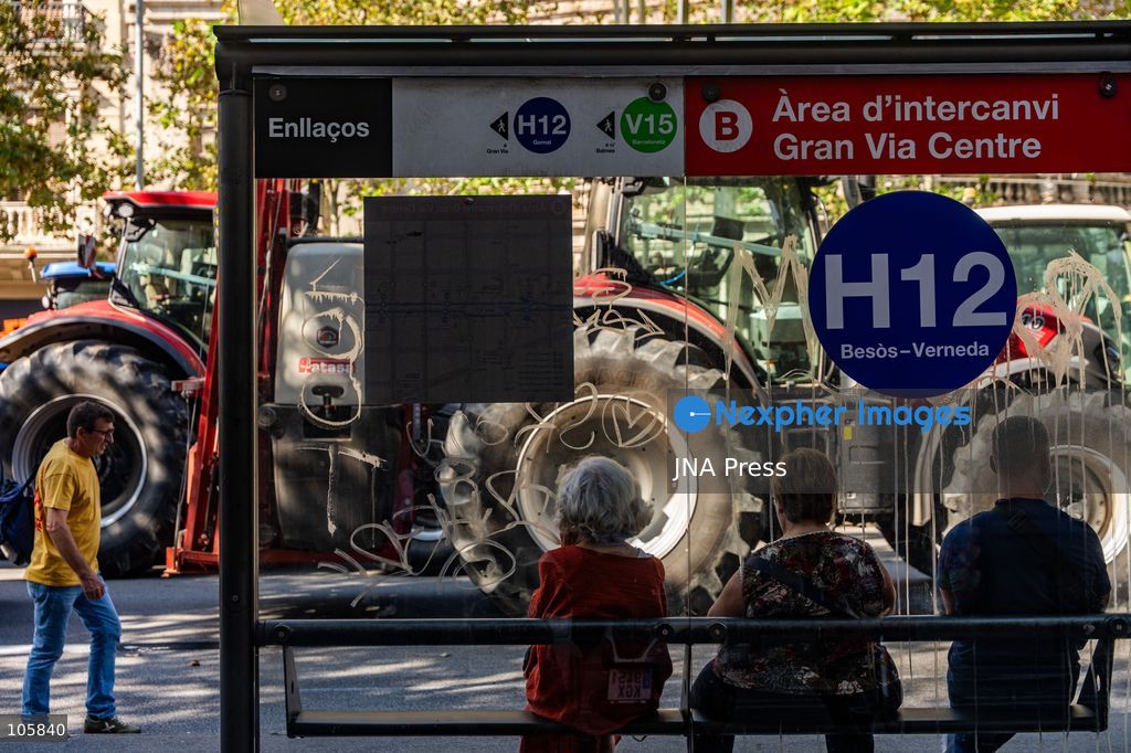 BARCELONA, SPAIN, OCTOBER 14, 2026: Catalan farmers drive tractors through central Barcelona during a demonstration demanding structural reforms and urgent financial support for the agricultural sector. Protesters call for measures to address rising fuel and production costs, drought and what they describe as insufficient government support. Photo by Marc Asensio Clupés / JNA Press. (Photo by Marc Asensio Clupes/JNA Press via Nexpher Images)