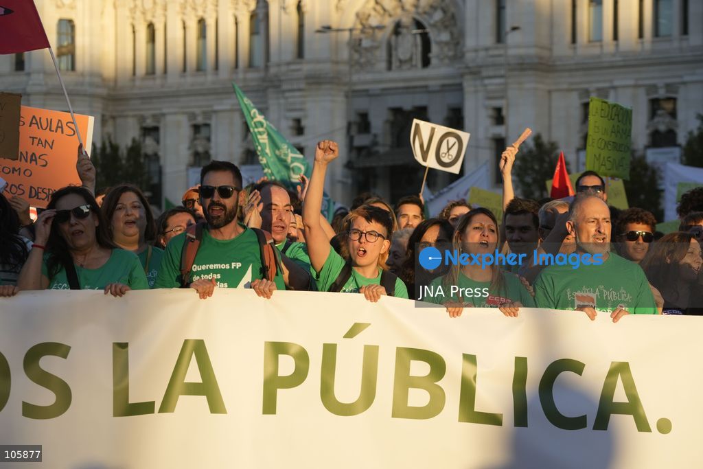 MADRID, SPAIN, OCTOBER 14, 2026: Teachers and students march through Madrid demanding better funding and improved conditions in public education. The demonstration takes place on the first day of an indefinite strike by non-university teachers across the Madrid region, with university staff and students joining a one-day solidarity stoppage. Photo by Mario Moron / JNA Press. (Photo by Mario Morón/JNA Press via Nexpher Images)