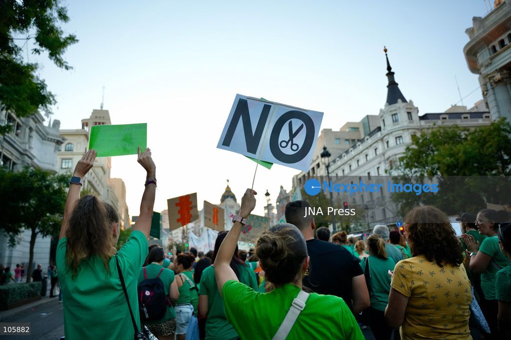 MADRID, SPAIN, OCTOBER 14, 2026: Teachers and students march through Madrid demanding better funding and improved conditions in public education. The demonstration takes place on the first day of an indefinite strike by non-university teachers across the Madrid region, with university staff and students joining a one-day solidarity stoppage. Photo by Mario Moron / JNA Press. (Photo by Mario Morón/JNA Press via Nexpher Images)