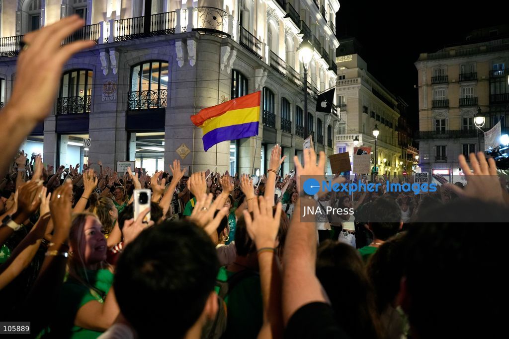 MADRID, SPAIN, OCTOBER 14, 2026: Teachers and students march through Madrid demanding better funding and improved conditions in public education. The demonstration takes place on the first day of an indefinite strike by non-university teachers across the Madrid region, with university staff and students joining a one-day solidarity stoppage. Photo by Mario Moron / JNA Press. (Photo by Mario Morón/JNA Press via Nexpher Images)