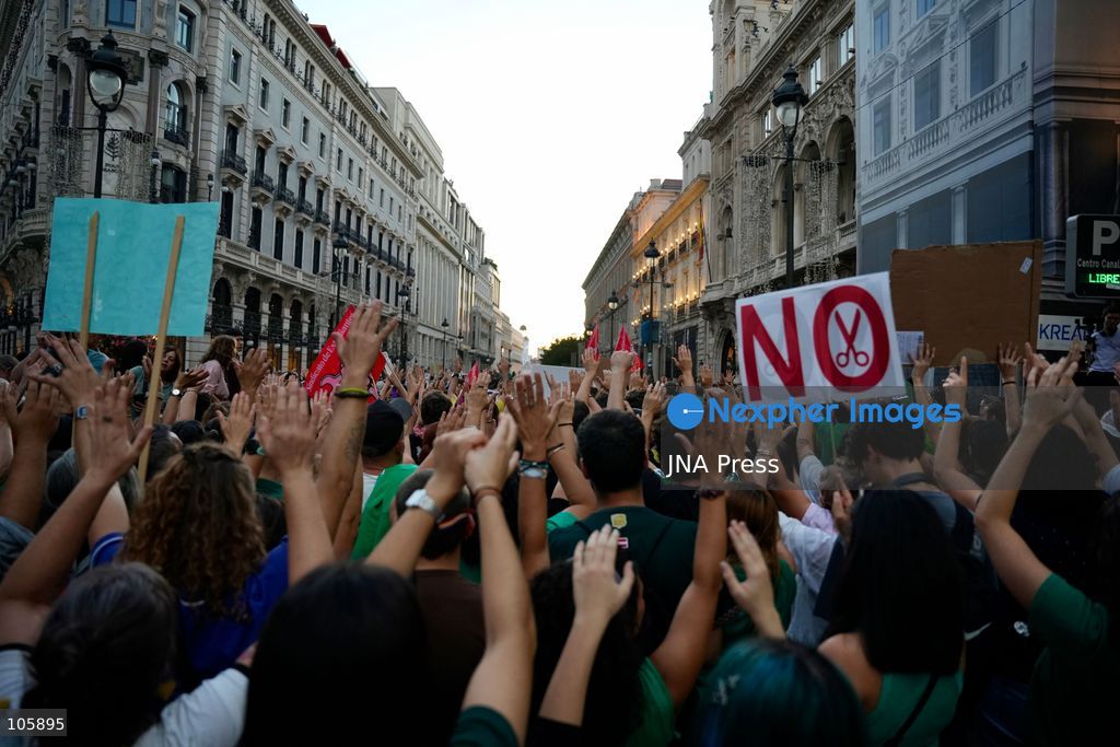 MADRID, SPAIN, OCTOBER 14, 2026: Teachers and students march through Madrid demanding better funding and improved conditions in public education. The demonstration takes place on the first day of an indefinite strike by non-university teachers across the Madrid region, with university staff and students joining a one-day solidarity stoppage. Photo by Mario Moron / JNA Press. (Photo by Mario Morón/JNA Press via Nexpher Images)