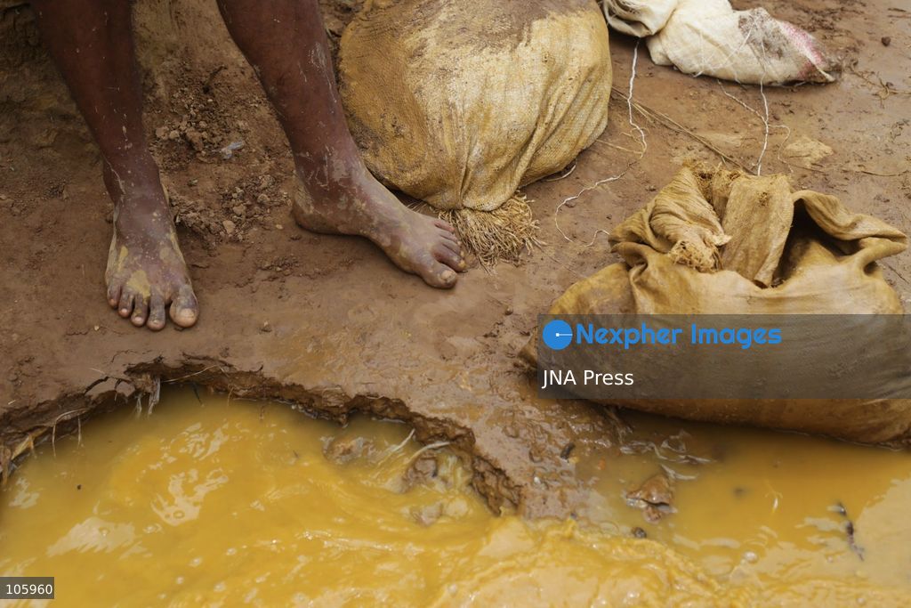 LAS CLARITAS, VENEZUELA, OCTOBER 15, 2026: Informal miners pan for gold in muddy water in Las Claritas, in Venezuela’s Orinoco Mining Arc. The photographs document working conditions and livelihoods in small-scale gold mining. Photo by Moisés Quintero / JNA Press. (Photo by Moisés Quintero/JNA Press via Nexpher Images)