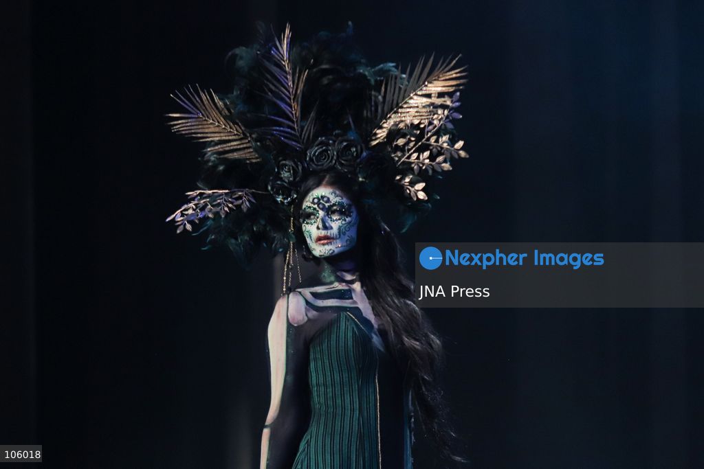 MEXICO CITY, MEXICO, OCTOBER 14, 2026: Participants present elaborate costumes and Catrina-inspired makeup during “Catrinas Contemporáneas: Por amor a México” at the Teatro de la Ciudad Esperanza Iris in Mexico City. The show combines fashion and performance with Day of the Dead traditions to explore Mexican cultural identity. Photo by Carlos Santiago / JNA Press. (Photo by Carlos Santiago/JNA Press via Nexpher Images)