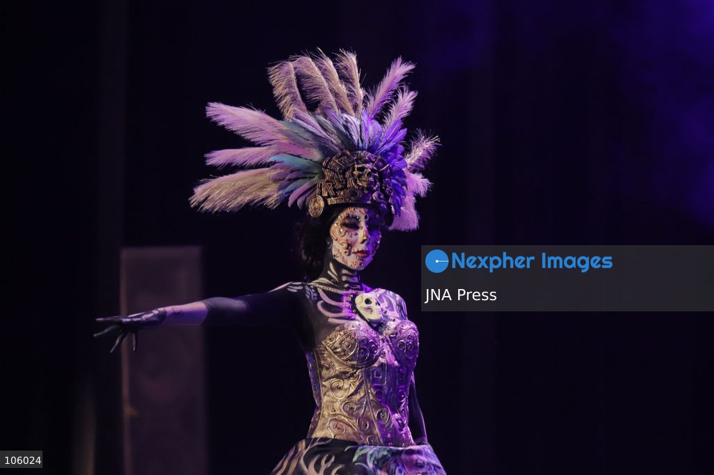 MEXICO CITY, MEXICO, OCTOBER 14, 2026: Participants present elaborate costumes and Catrina-inspired makeup during “Catrinas Contemporáneas: Por amor a México” at the Teatro de la Ciudad Esperanza Iris in Mexico City. The show combines fashion and performance with Day of the Dead traditions to explore Mexican cultural identity. Photo by Carlos Santiago / JNA Press. (Photo by Carlos Santiago/JNA Press via Nexpher Images)