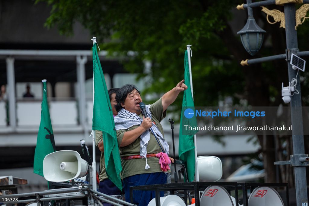 Bangkok, Thailand, October 16, 2026 — Members of the Assembly of the Poor staged a demonstration in Bangkok opposing the World Bank and the International Monetary Fund (IMF), calling for economic justice and food sovereignty. The protest took place during the World Bank–IMF meetings hosted by Thailand at the Queen Sirikit National Convention Center. The demonstration was held under the campaign “International Action for Food Sovereignty,” highlighting concerns over economic policies and the rights of local communities to determine their own food systems. (Photo by Thanatchanont Jiraworathanakul/Nexpher Images)