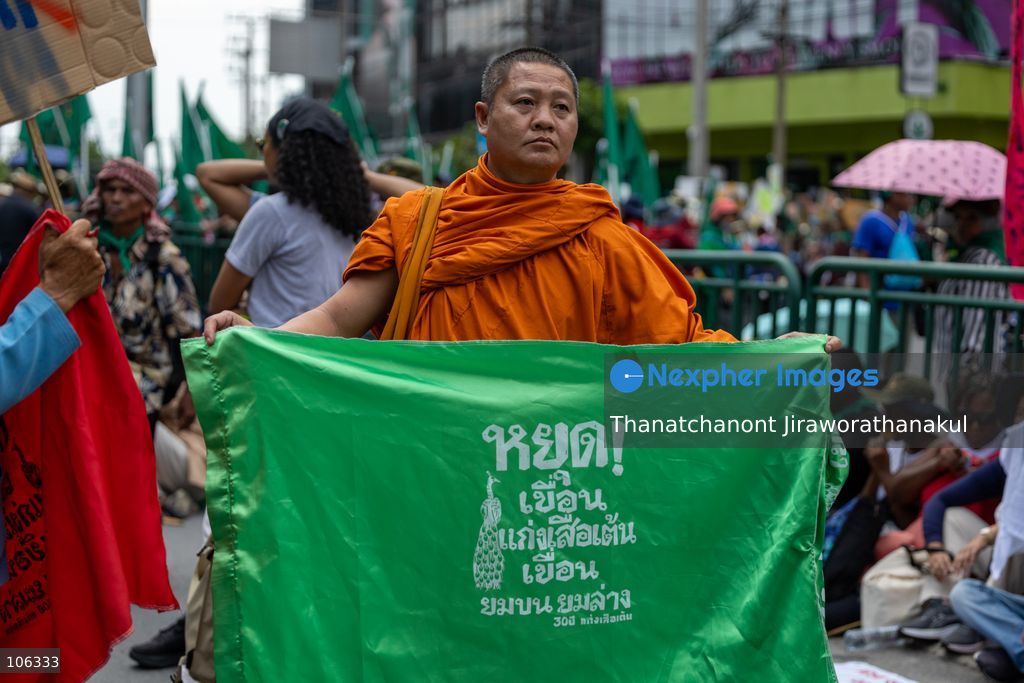 Bangkok, Thailand, October 16, 2026 — Members of the Assembly of the Poor staged a demonstration in Bangkok opposing the World Bank and the International Monetary Fund (IMF), calling for economic justice and food sovereignty. The protest took place during the World Bank–IMF meetings hosted by Thailand at the Queen Sirikit National Convention Center. The demonstration was held under the campaign “International Action for Food Sovereignty,” highlighting concerns over economic policies and the rights of local communities to determine their own food systems. (Photo by Thanatchanont Jiraworathanakul/Nexpher Images)