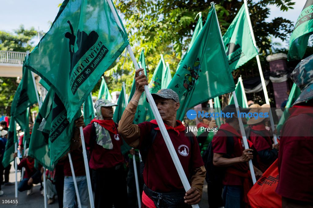 BANGKOK, THAILAND, OCTOBER 16, 2026: Members of Thailand’s Assembly of the Poor and allied community networks demonstrate during the annual meetings of the International Monetary Fund (IMF) and the World Bank Group. Protesters march towards the Queen Sirikit National Convention Center, calling for debt relief, greater public oversight of government borrowing and more public participation in economic policymaking. Photo by Captain Jirathummanuwat / JNA Press. (Photo by Captain Jirathummanuwat/JNA Press via Nexpher Images)