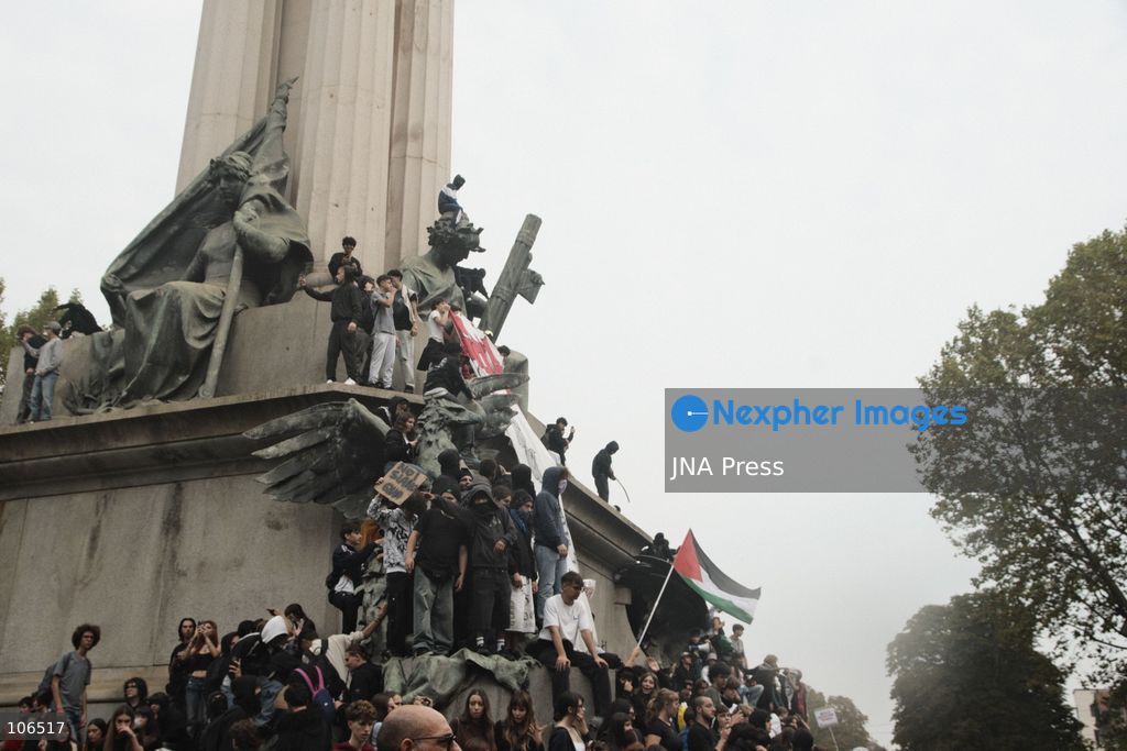TURIN, ITALY, OCTOBER 16, 2026: Students demonstrate against deteriorating school buildings, insufficient education funding and job insecurity, calling for greater investment in education rather than military spending. Clashes break out in Piazza Castello, where police use water cannons and charge demonstrators. Earlier along the route, teachers link arms between students and police to prevent confrontation. Photo by Julian Nelaj / JNA Press. (Photo by Julian Nelaj/JNA Press via Nexpher Images)
