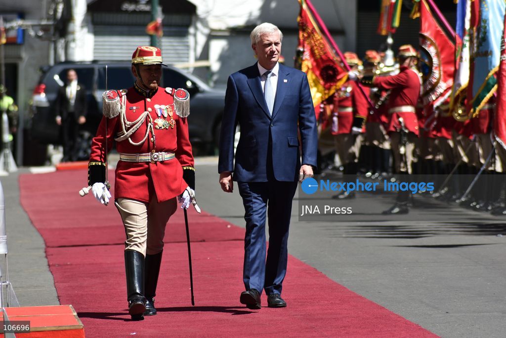LA PAZ, BOLIVIA, OCTOBER 16, 2026: Chilean President José Antonio Kast (L) and Bolivian President Rodrigo Paz (R) wave outside the Government Palace during Kast’s state visit to Bolivia. The first such visit by a Chilean president in 71 years focuses on strengthening bilateral cooperation in trade, infrastructure and security. Photo by Rodwy Franz Cazon Barrios / JNA Press. (Photo by Rodwy Franz Cazon Barrios/JNA Press via Nexpher Images)