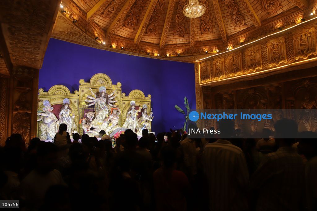JAMSHEDPUR, JHARKHAND, INDIA, OCTOBER 16, 2026: Devotees visit a decorated pandal, a temporary worship pavilion, during Durga Puja celebrations in Jamshedpur. The Hindu festival honours Goddess Durga and celebrates the victory of good over evil. Photo by Rohit Kumar Shaw / JNA Press. (Photo by Rohit Kumar Shaw/JNA Press via Nexpher Images)