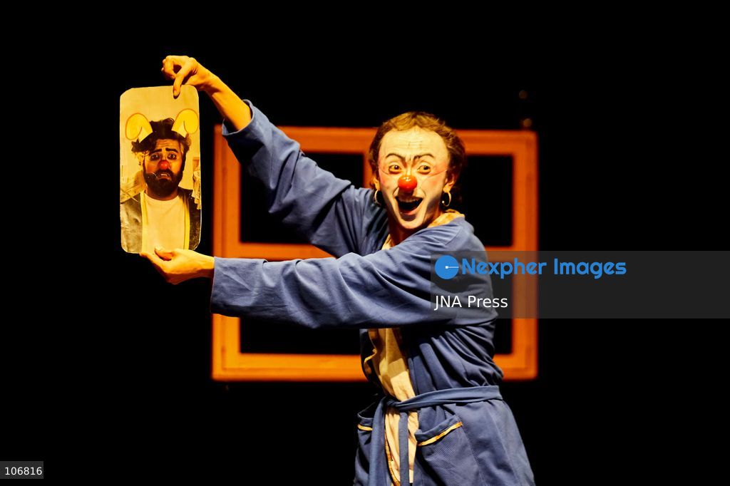 MEXICO CITY, MEXICO, OCTOBER 16, 2026: Members of Colombian company Átomos Teatro perform “¡Usted no me despide, yo renuncio!” (You Can't Fire Me, I Quit!) during the opening of the 13th International Clown Gathering at the Centro Cultural Helénico in Mexico City. The festival runs from October 16 to 25. Photo by Juan Pérez / JNA Press. (Photo by Juan Perez Puente/JNA Press via Nexpher Images)