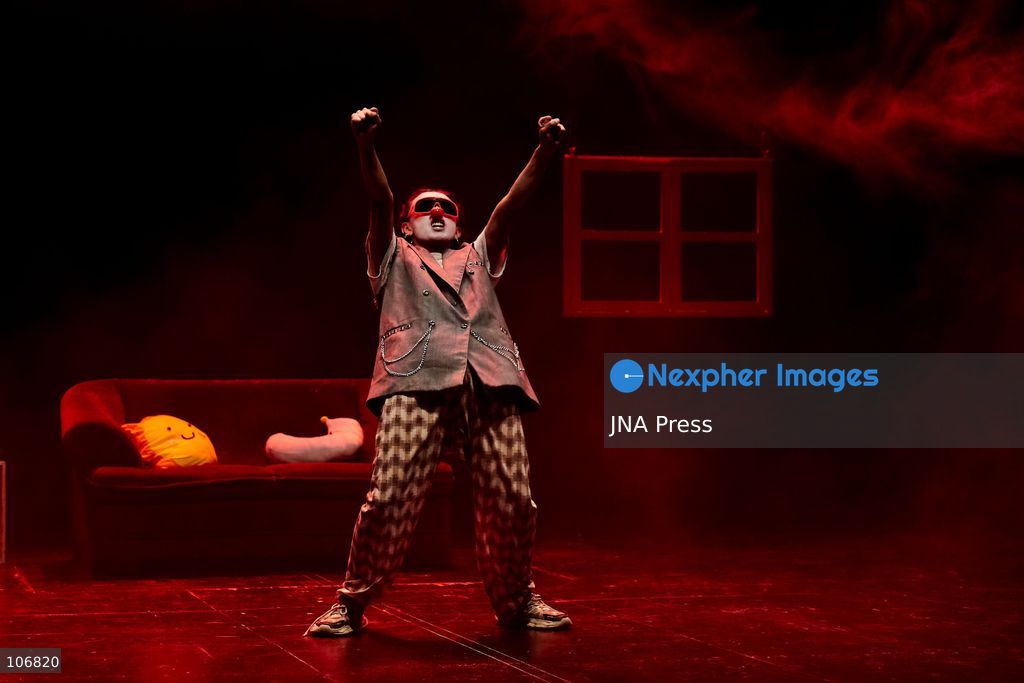 MEXICO CITY, MEXICO, OCTOBER 16, 2026: Members of Colombian company Átomos Teatro perform “¡Usted no me despide, yo renuncio!” (You Can't Fire Me, I Quit!) during the opening of the 13th International Clown Gathering at the Centro Cultural Helénico in Mexico City. The festival runs from October 16 to 25. Photo by Juan Pérez / JNA Press. (Photo by Juan Perez Puente/JNA Press via Nexpher Images)