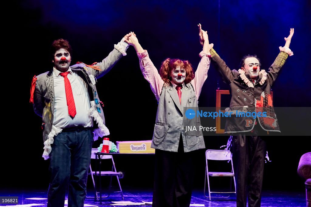 MEXICO CITY, MEXICO, OCTOBER 16, 2026: Members of Colombian company Átomos Teatro perform “¡Usted no me despide, yo renuncio!” (You Can't Fire Me, I Quit!) during the opening of the 13th International Clown Gathering at the Centro Cultural Helénico in Mexico City. The festival runs from October 16 to 25. Photo by Juan Pérez / JNA Press. (Photo by Juan Perez Puente/JNA Press via Nexpher Images)