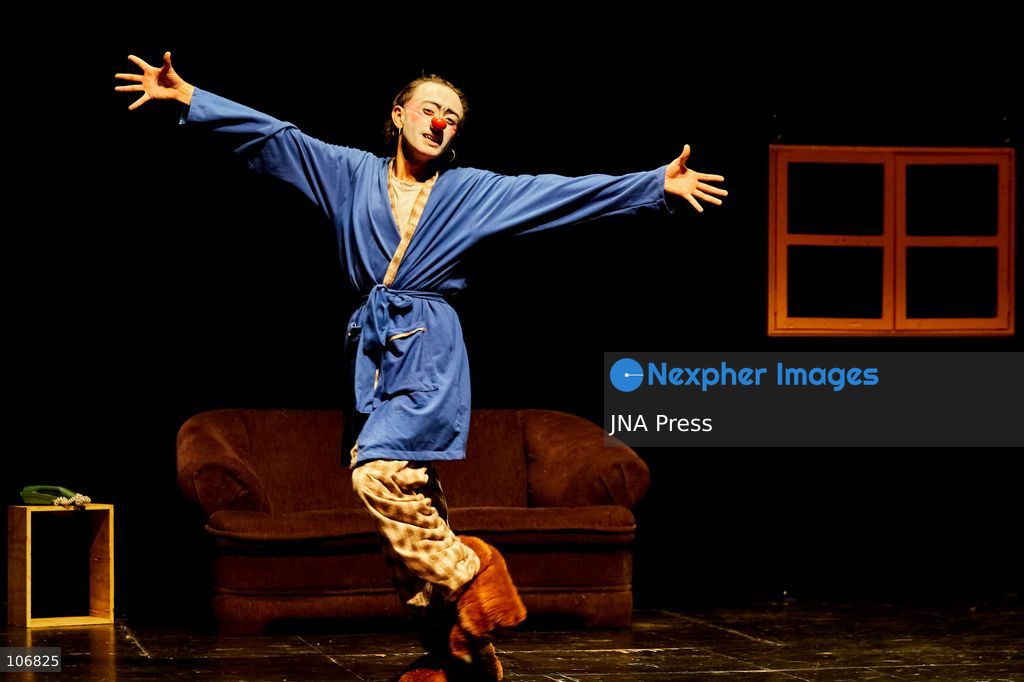 MEXICO CITY, MEXICO, OCTOBER 16, 2026: Members of Colombian company Átomos Teatro perform “¡Usted no me despide, yo renuncio!” (You Can't Fire Me, I Quit!) during the opening of the 13th International Clown Gathering at the Centro Cultural Helénico in Mexico City. The festival runs from October 16 to 25. Photo by Juan Pérez / JNA Press. (Photo by Juan Perez Puente/JNA Press via Nexpher Images)