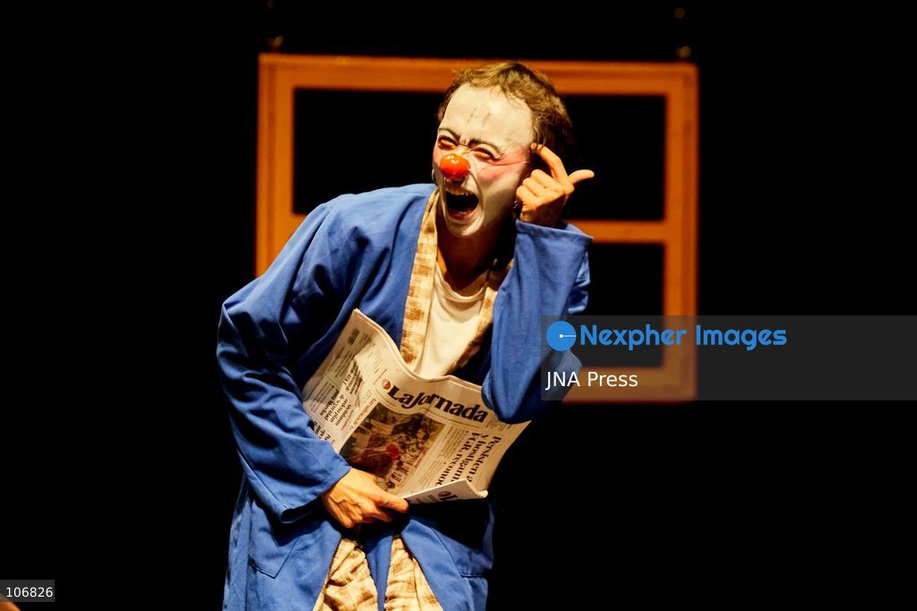MEXICO CITY, MEXICO, OCTOBER 16, 2026: Members of Colombian company Átomos Teatro perform “¡Usted no me despide, yo renuncio!” (You Can't Fire Me, I Quit!) during the opening of the 13th International Clown Gathering at the Centro Cultural Helénico in Mexico City. The festival runs from October 16 to 25. Photo by Juan Pérez / JNA Press. (Photo by Juan Perez Puente/JNA Press via Nexpher Images)