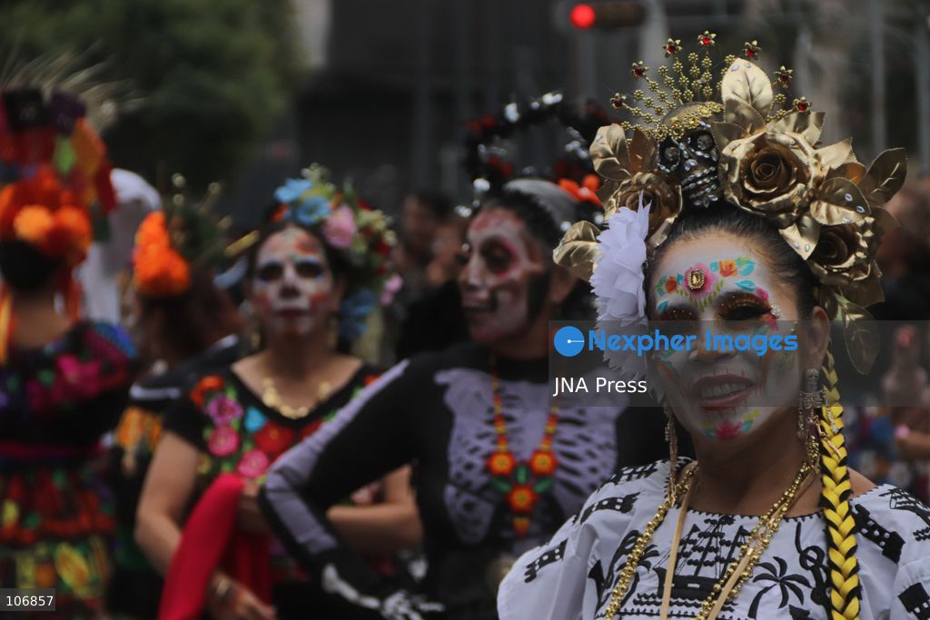 MEXICO CITY, MEXICO, OCTOBER 17, 2026: Participants accompany giant sculptures of fantastical creatures during the 18th Monumental Alebrijes Parade along Paseo de la Reforma in Mexico City. Organised by the Museo de Arte Popular (MAP), the annual event celebrates Mexican folk art and traditional craftsmanship. Photo by Carlos Santiago / JNA Press. (Photo by Carlos Santiago/JNA Press via Nexpher Images)
