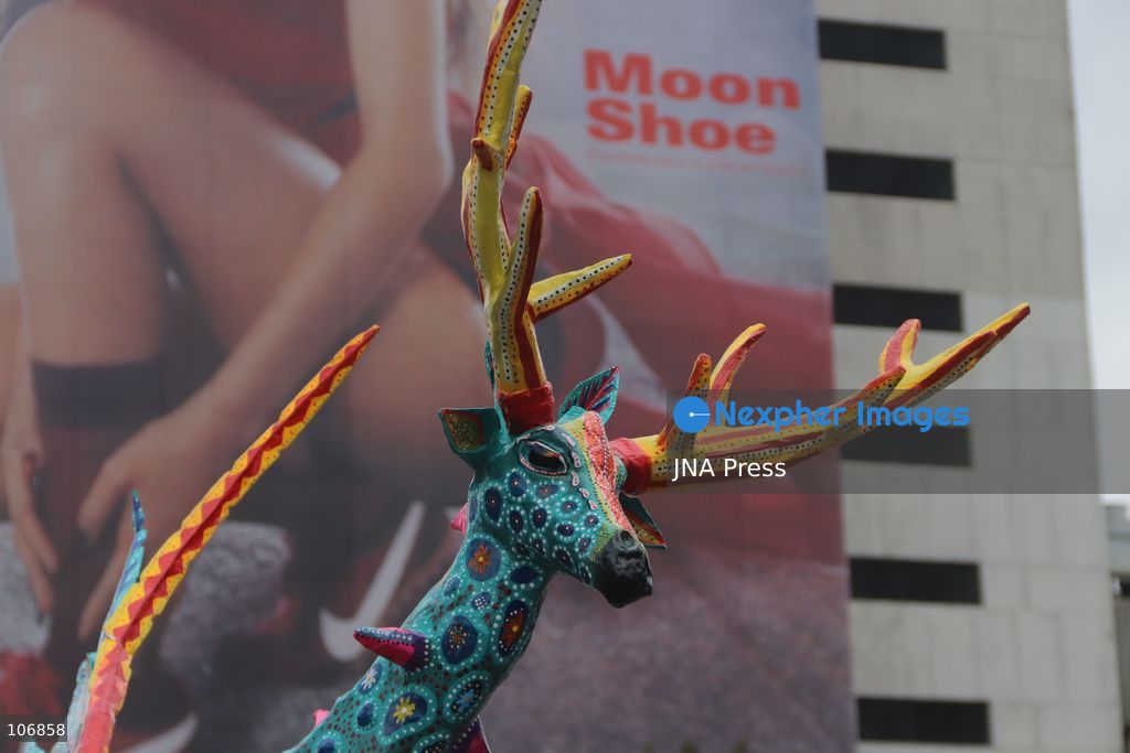MEXICO CITY, MEXICO, OCTOBER 17, 2026: Participants accompany giant sculptures of fantastical creatures during the 18th Monumental Alebrijes Parade along Paseo de la Reforma in Mexico City. Organised by the Museo de Arte Popular (MAP), the annual event celebrates Mexican folk art and traditional craftsmanship. Photo by Carlos Santiago / JNA Press. (Photo by Carlos Santiago/JNA Press via Nexpher Images)