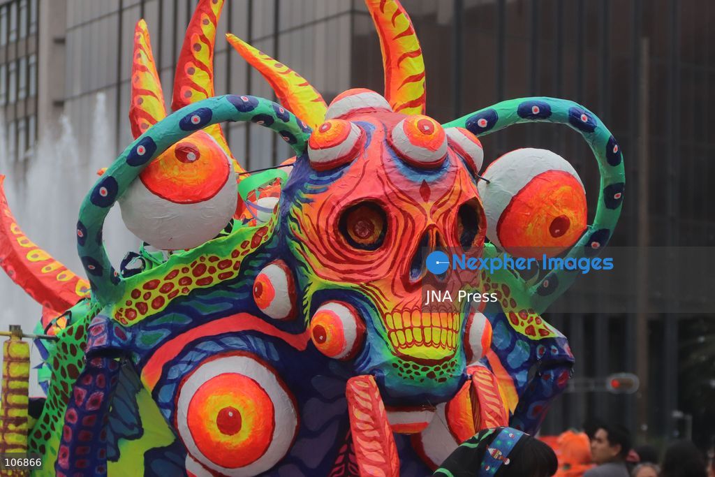 MEXICO CITY, MEXICO, OCTOBER 17, 2026: Participants accompany giant sculptures of fantastical creatures during the 18th Monumental Alebrijes Parade along Paseo de la Reforma in Mexico City. Organised by the Museo de Arte Popular (MAP), the annual event celebrates Mexican folk art and traditional craftsmanship. Photo by Carlos Santiago / JNA Press. (Photo by Carlos Santiago/JNA Press via Nexpher Images)