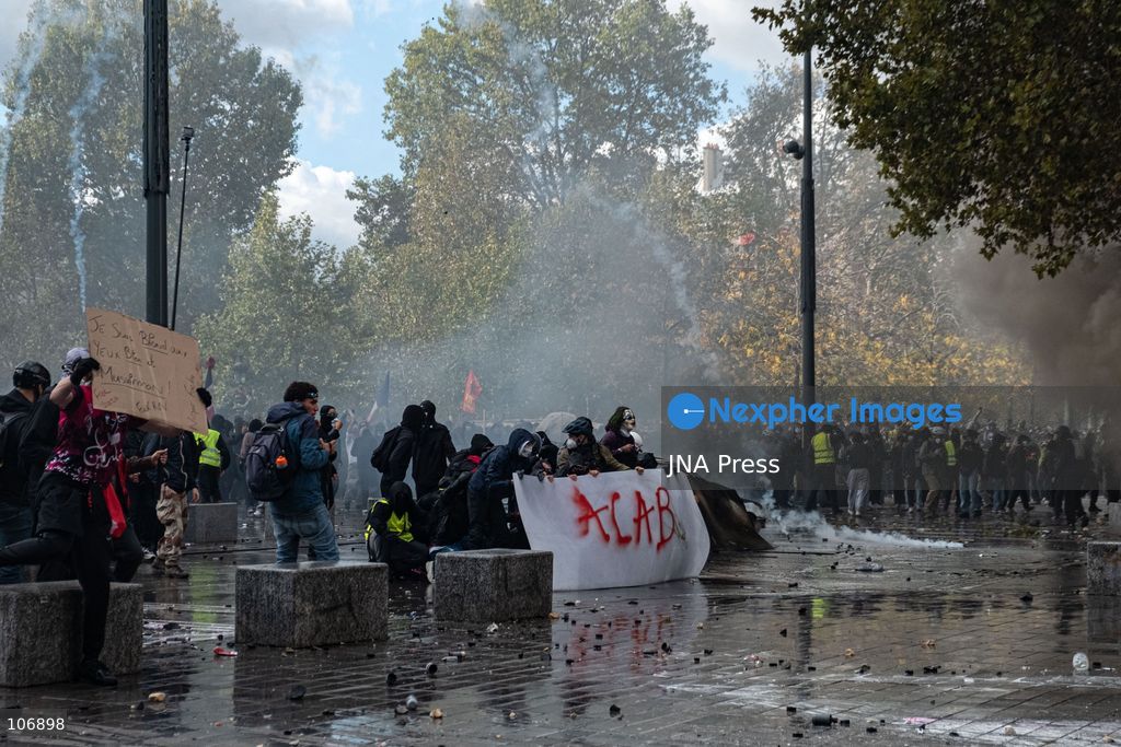 PARIS, FRANCE, OCTOBER 17, 2026: Demonstrators clash with riot police around Place de la République during protests involving high school students, Yellow Vest activists and other groups over education conditions and the high cost of living. Police use tear gas and water cannons during the confrontations. Photo by Camilla Baronetto / JNA Press. (Photo by Camilla Baronetto/JNA Press via Nexpher Images)