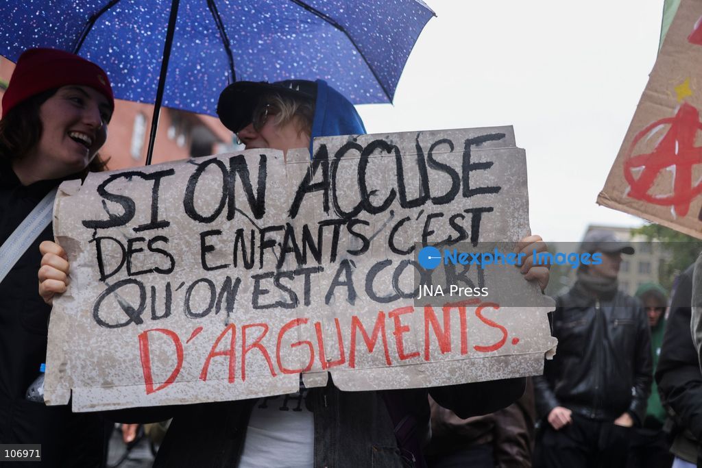 BERLIN, GERMANY, OCTOBER 17, 2026: Demonstrators gather in solidarity with students protesting in France, calling for better education funding and improved school conditions. The rally forms part of solidarity actions supporting the French student movement. (Photo by Zaira Biagini/JNA Press via Nexpher Images)