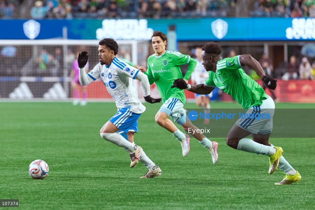 Dani Pereira #7 of CF Montréal is pressured by Yeimar Gómez Andrade #28 of Seattle Sounders FC during the MLS match between Sounders FC and CF Montréal at Lumen Field. on October 17, 2026 in Seattle, Washington. (Photo by Jules Doyle / Eyepix Group/Eyepix via Nexpher Images)