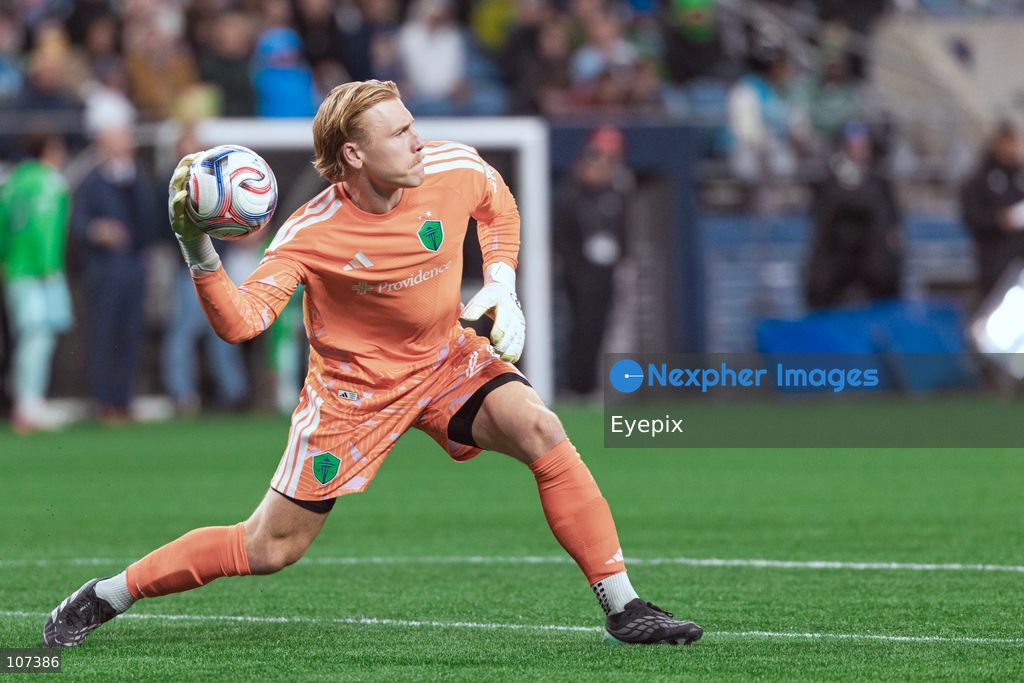 Andrew Thomas #26 of Seattle Sounders FC throws the ball during the MLS match between Sounders FC and CF Montréal at Lumen Field. on October 17, 2026 in Seattle, Washington. (Photo by Jules Doyle / Eyepix Group/Eyepix via Nexpher Images)