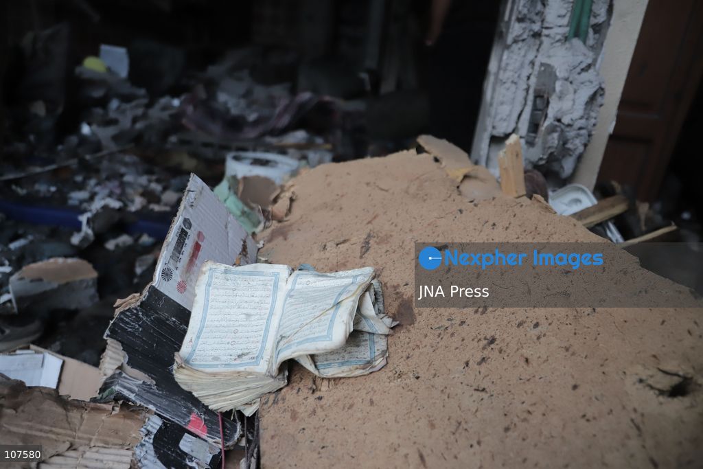 GAZA CITY, PALESTINE, OCTOBER 20, 2026: Palestinians inspect damage to a residential apartment following an Israeli airstrike in the Rimal neighbourhood of Gaza City. The early-morning strike killed Akram Yassin and his wife, according to medical sources. Skaik / JNA Press. (Photo by Mohammed M Skaik/JNA Press via Nexpher Images)