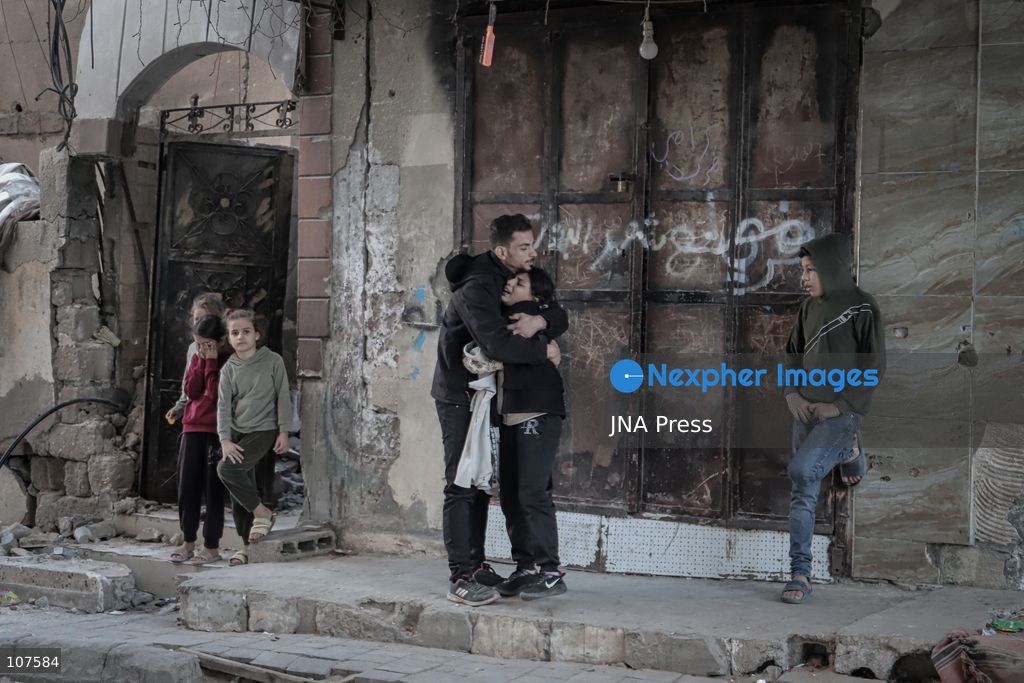 GAZA CITY, PALESTINE, OCTOBER 20, 2026: Palestinians inspect damage to a residential apartment following an Israeli airstrike in the Rimal neighbourhood of Gaza City. The early-morning strike killed Akram Yassin and his wife, according to medical sources. Skaik / JNA Press. (Photo by Mohammed M Skaik/JNA Press via Nexpher Images)