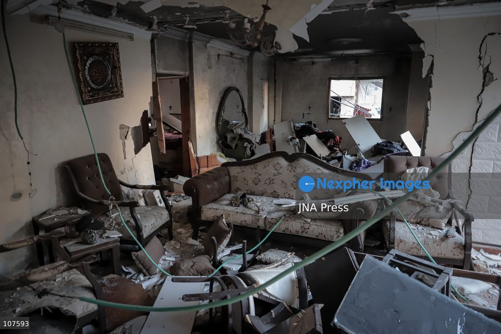 GAZA CITY, PALESTINE, OCTOBER 20, 2026: Palestinians inspect damage to a residential apartment following an Israeli airstrike in the Rimal neighbourhood of Gaza City. The early-morning strike killed Akram Yassin and his wife, according to medical sources. Skaik / JNA Press. (Photo by Mohammed M Skaik/JNA Press via Nexpher Images)