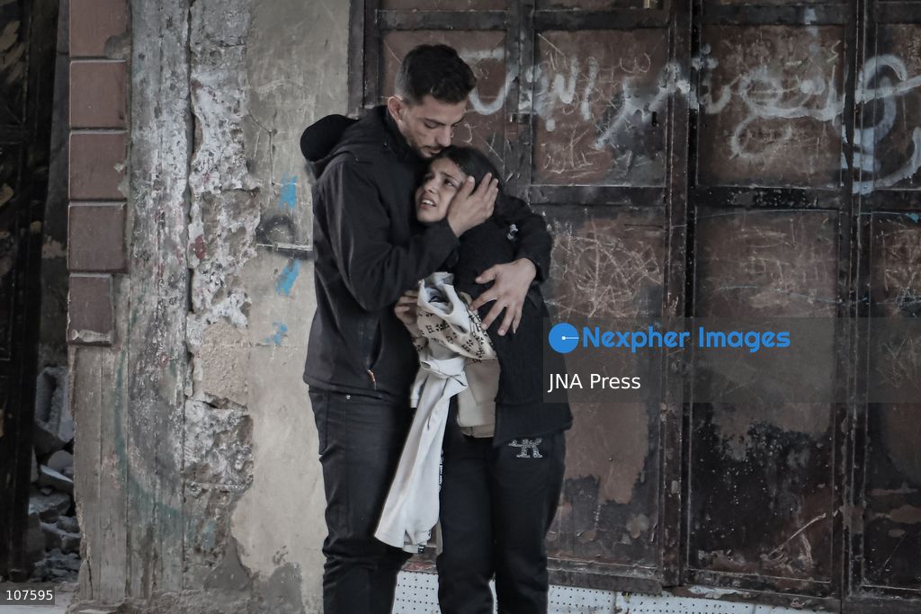 GAZA CITY, PALESTINE, OCTOBER 20, 2026: Palestinians inspect damage to a residential apartment following an Israeli airstrike in the Rimal neighbourhood of Gaza City. The early-morning strike killed Akram Yassin and his wife, according to medical sources. Skaik / JNA Press. (Photo by Mohammed M Skaik/JNA Press via Nexpher Images)