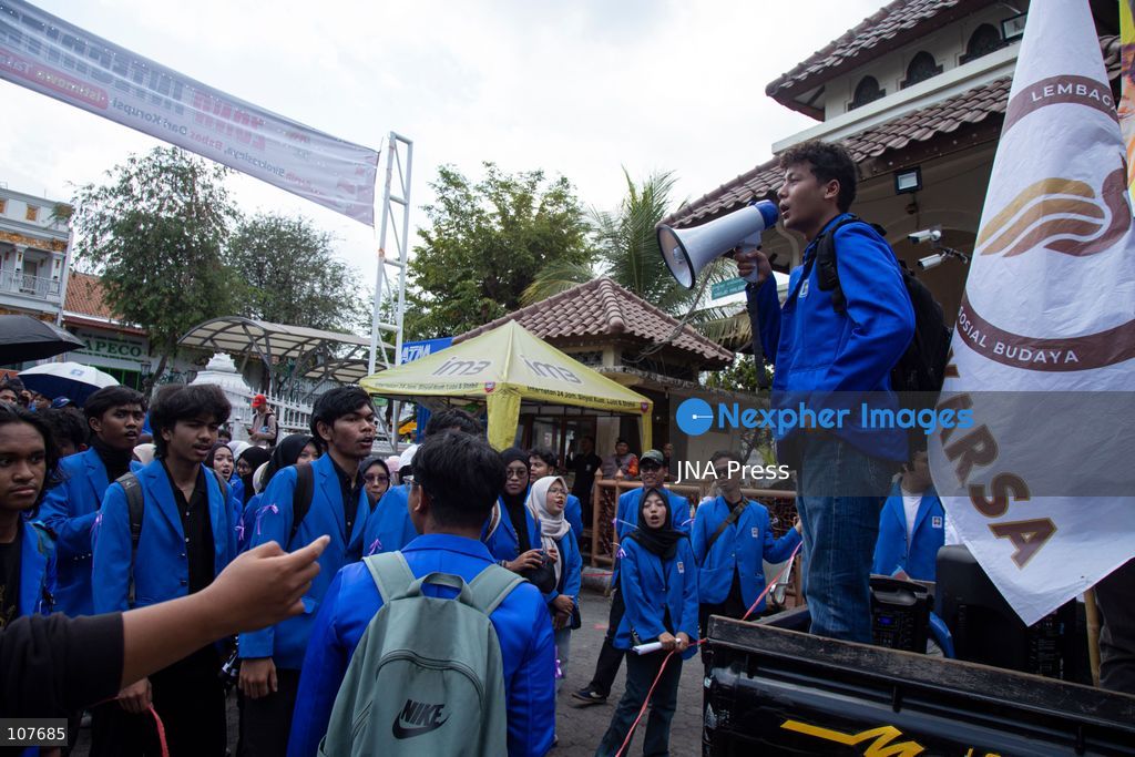 YOGYAKARTA, INDONESIA - OCTOBER 20, 2026: Students gather at the Special Region of Yogyakarta (DIY) Regional People's Representative Council (DPRD) building during a protest against the central government, which has been in office for two years. Students from Muhammadiyah University of Yogyakarta (UMY) later marched to the Zero Kilometer Point in Yogyakarta to voice criticism of government policies they consider controversial and harmful to people's lives. (Photo by Topen Anggara Saputra/JNA Press via Nexpher Images)