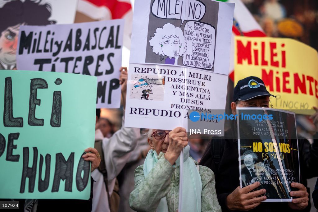 MADRID, SPAIN, OCTOBER 20, 2026: Argentines living in Spain and other demonstrators gather in Plaza de Callao to protest against Argentine President Javier Milei’s visit to Madrid. Organised by Argentina Soberana, the rally expresses opposition to his government’s economic and social policies. Carvajal / JNA Press. (Photo by C. Carvajal/JNA Press via Nexpher Images)