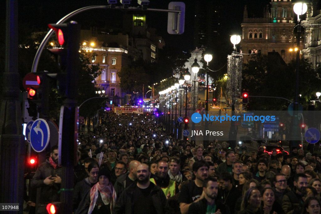 MADRID, SPAIN, OCTOBER 20, 2026: Teachers demonstrate against police interventions during previous education protests in Madrid. The march takes place amid an indefinite public education strike demanding better working conditions and increased resources for schools. (Photo by Alejandro Daniel Arnautu/JNA Press via Nexpher Images)
