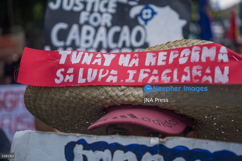 MANILA, PHILIPPINES - OCTOBER 21, 2026: Farmers and agricultural workers march toward the Mendiola Peace Arch, near the presidential palace, to call for agrarian reform during Peasant Month, observed every October in the Philippines. Protesters, including farmers from Central Luzon, are asking the government for aid as they face the effects of climate change and rising food demand. (Photo by Charles Edmon S. Perez/JNA Press via Nexpher Images)