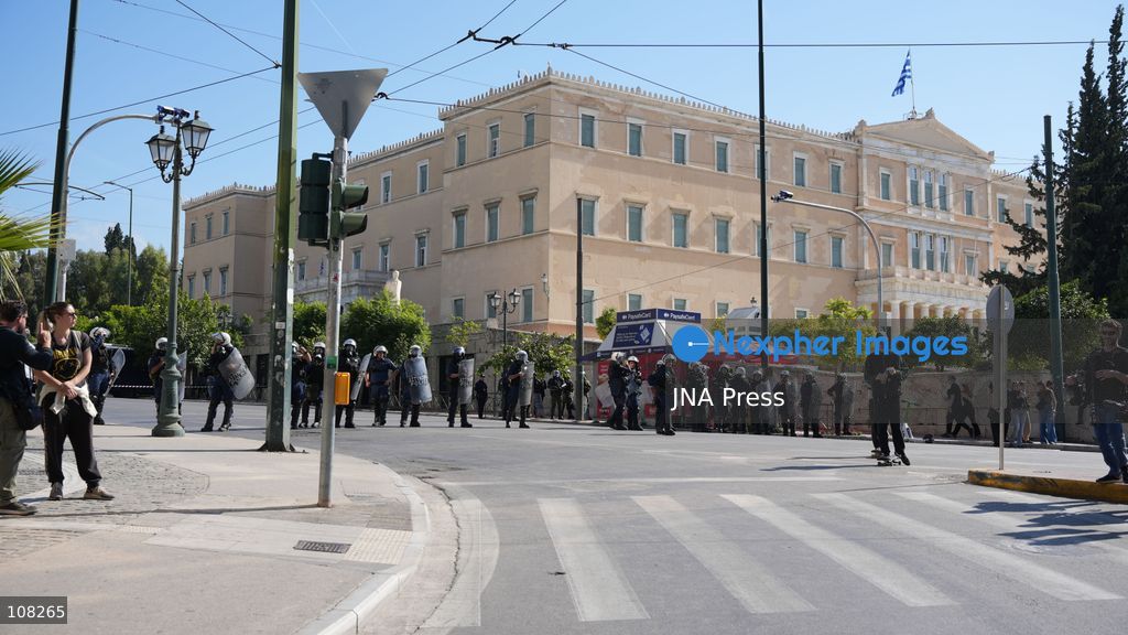 ATHENS, GREECE, OCTOBER 21, 2026: Students and educators march through central Athens towards the Greek Parliament during nationwide education protests and teachers’ strike action. Demonstrators demand increased public education funding, improved school facilities, smaller classes and higher teachers’ salaries, while opposing education privatisation. (Photo by Vedat Yeler/JNA Press via Nexpher Images)