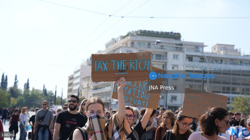 ATHENS, GREECE, OCTOBER 21, 2026: Students and educators march through central Athens towards the Greek Parliament during nationwide education protests and teachers’ strike action. Demonstrators demand increased public education funding, improved school facilities, smaller classes and higher teachers’ salaries, while opposing education privatisation. (Photo by Vedat Yeler/JNA Press via Nexpher Images)