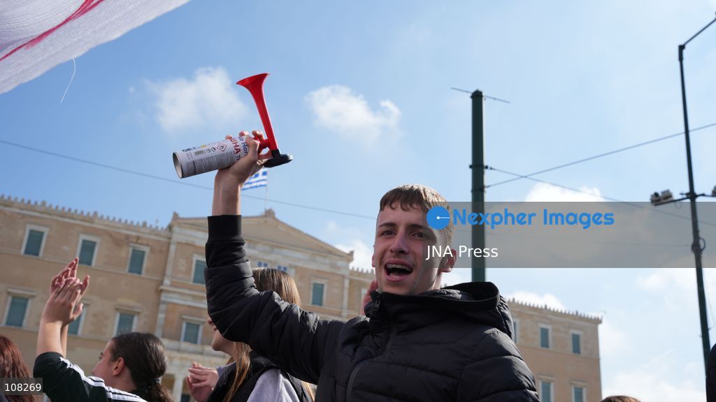 ATHENS, GREECE, OCTOBER 21, 2026: Students and educators march through central Athens towards the Greek Parliament during nationwide education protests and teachers’ strike action. Demonstrators demand increased public education funding, improved school facilities, smaller classes and higher teachers’ salaries, while opposing education privatisation. (Photo by Vedat Yeler/JNA Press via Nexpher Images)