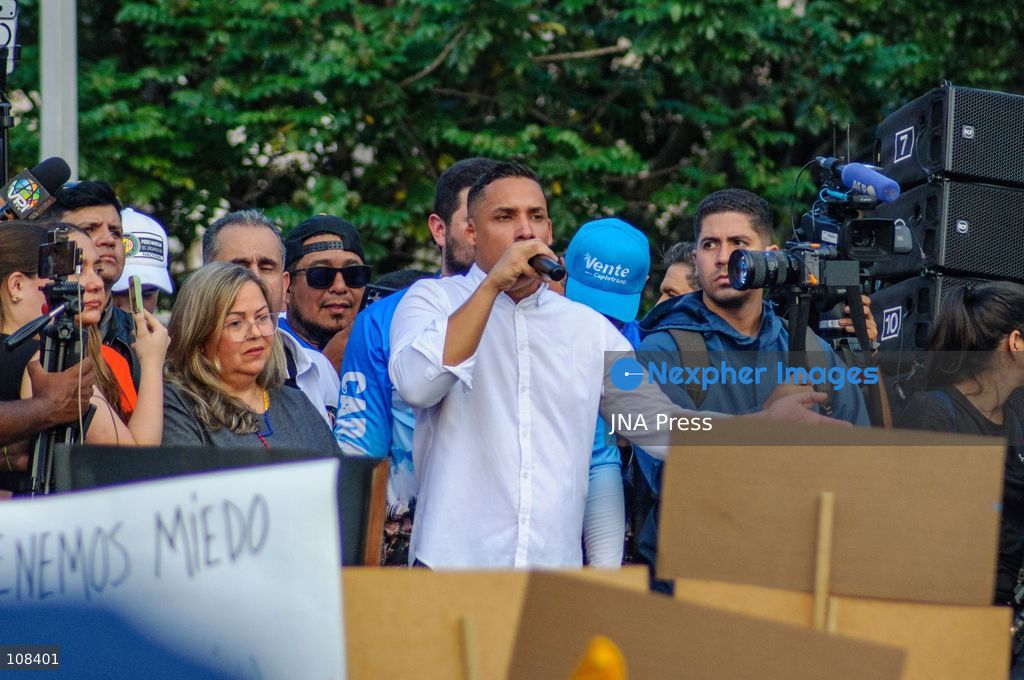 CARACAS, VENEZUELA, OCTOBER 22, 2026: Opposition supporters and leaders gather near Plaza Venezuela in Caracas to demand a timetable for presidential elections, the release of political prisoners and guarantees for opposition leader Maria Corina Machado’s safe return to the country. The demonstration forms part of nationwide mobilisations called by her Vente Venezuela movement. (Photo by Mario Flores/JNA Press via Nexpher Images)
