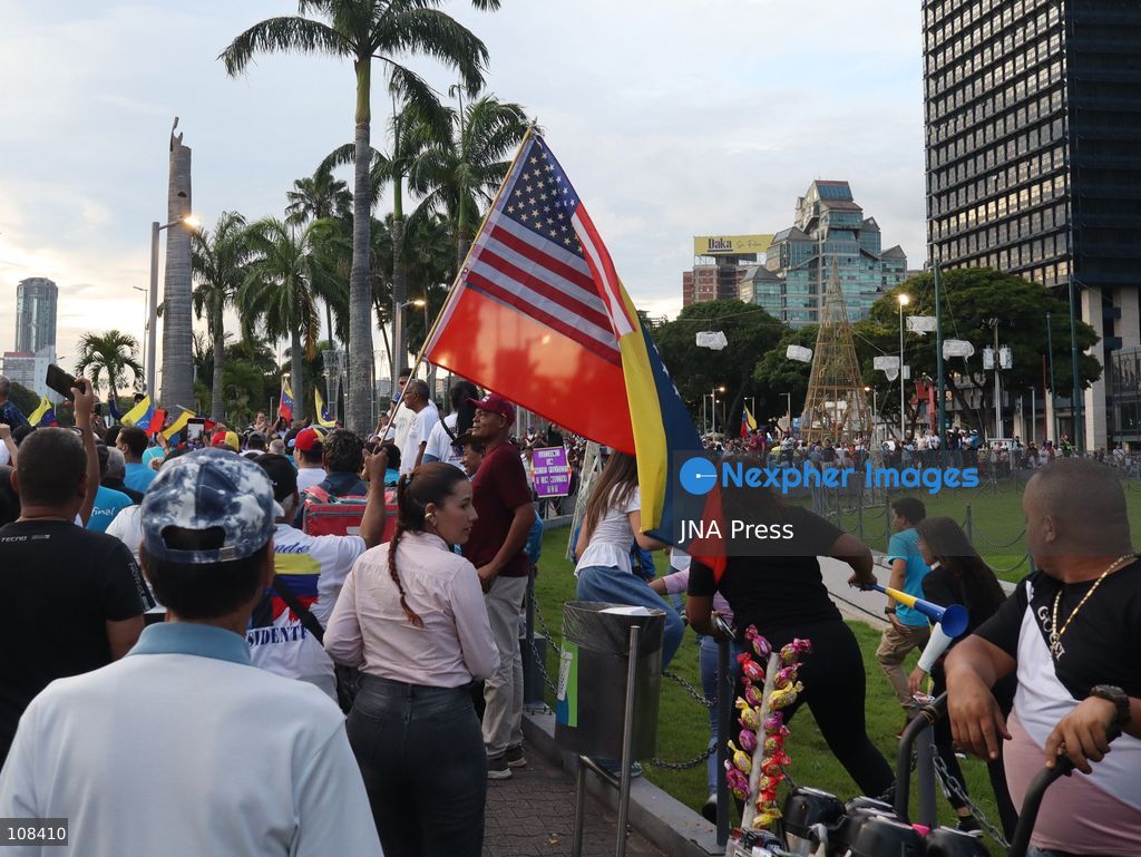 CARACAS, VENEZUELA, OCTOBER 22, 2026: Opposition supporters and leaders gather near Plaza Venezuela in Caracas to demand a timetable for presidential elections, the release of political prisoners and guarantees for opposition leader Maria Corina Machado’s safe return to the country. The demonstration forms part of nationwide mobilisations called by her Vente Venezuela movement. (Photo by Mario Flores/JNA Press via Nexpher Images)