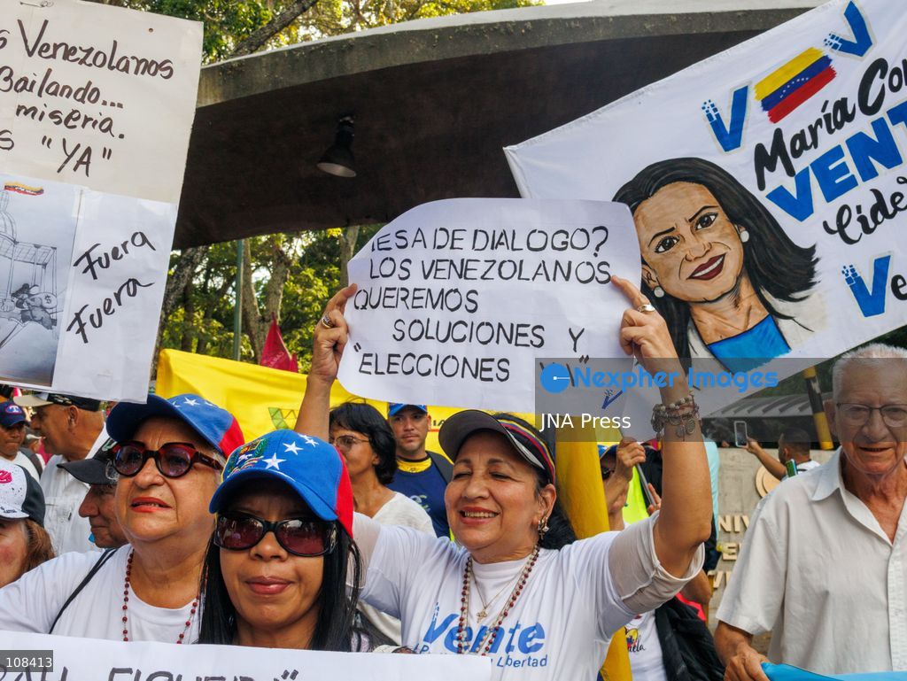 CARACAS, VENEZUELA, OCTOBER 22, 2026: Opposition supporters and leaders gather near Plaza Venezuela in Caracas to demand a timetable for presidential elections, the release of political prisoners and guarantees for opposition leader Maria Corina Machado’s safe return to the country. The demonstration forms part of nationwide mobilisations called by her Vente Venezuela movement. (Photo by Mario Flores/JNA Press via Nexpher Images)