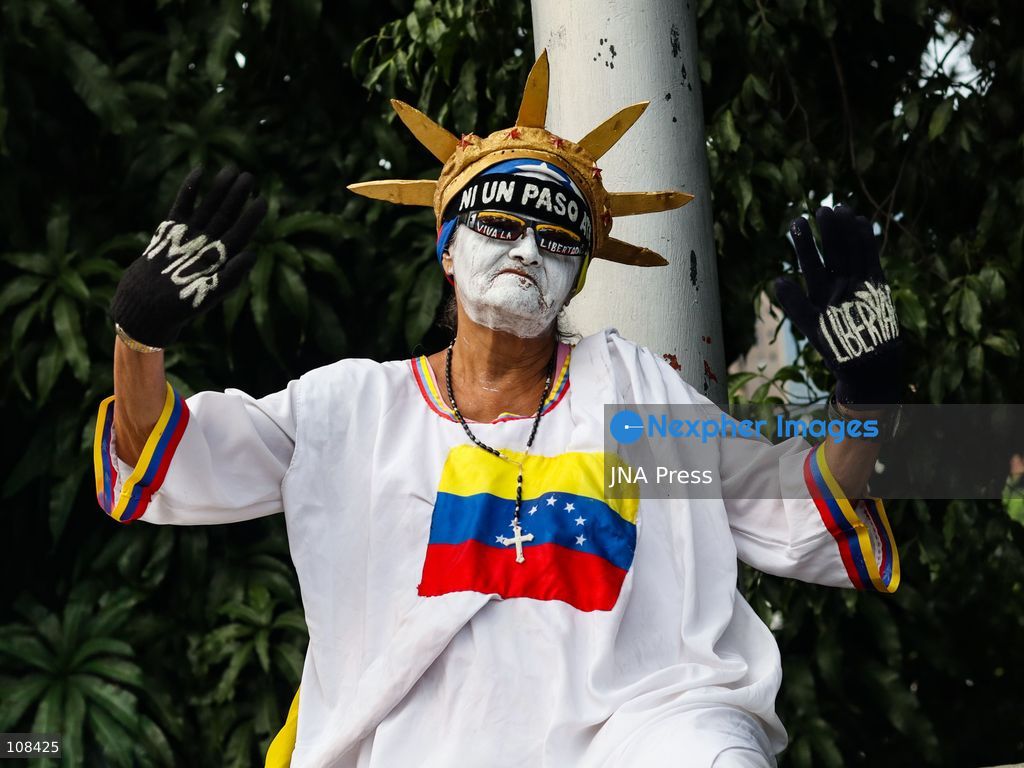 CARACAS, VENEZUELA, OCTOBER 22, 2026: Opposition supporters and leaders gather near Plaza Venezuela in Caracas to demand a timetable for presidential elections, the release of political prisoners and guarantees for opposition leader Maria Corina Machado’s safe return to the country. The demonstration forms part of nationwide mobilisations called by her Vente Venezuela movement. (Photo by Mario Flores/JNA Press via Nexpher Images)
