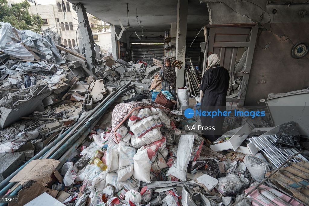 NUSEIRAT, PALESTINE, OCTOBER 23, 2026: Destruction at the site of the Hamad family home following an Israeli airstrike in Nuseirat refugee camp in the central Gaza Strip. The strike destroyed the house and damaged neighbouring homes, leaving rubble across the surrounding residential area. (Photo by Ramzi Abu Amer/JNA Press via Nexpher Images)