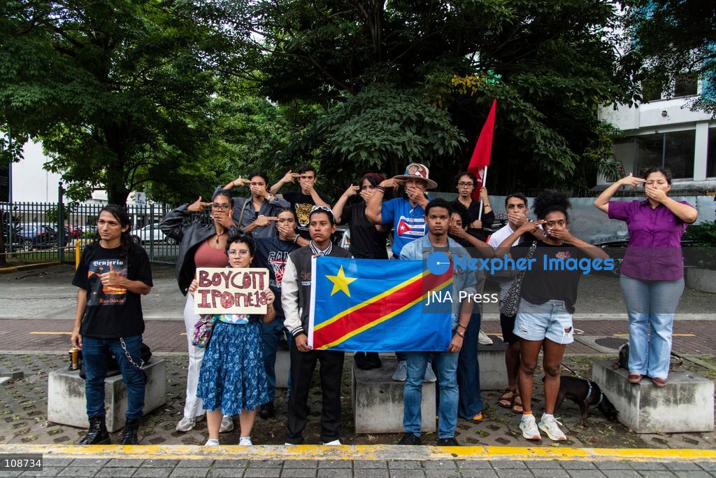 PANAMA CITY, PANAMA, OCTOBER 23, 2026: Demonstrators rally in solidarity with people affected by conflict and human rights abuses in the Democratic Republic of the Congo. Participants call for a boycott of Apple products and greater accountability from technology companies over alleged links between mineral supply chains, exploitation and violence in the country. (Photo by Andrés Trujillo/JNA Press via Nexpher Images)